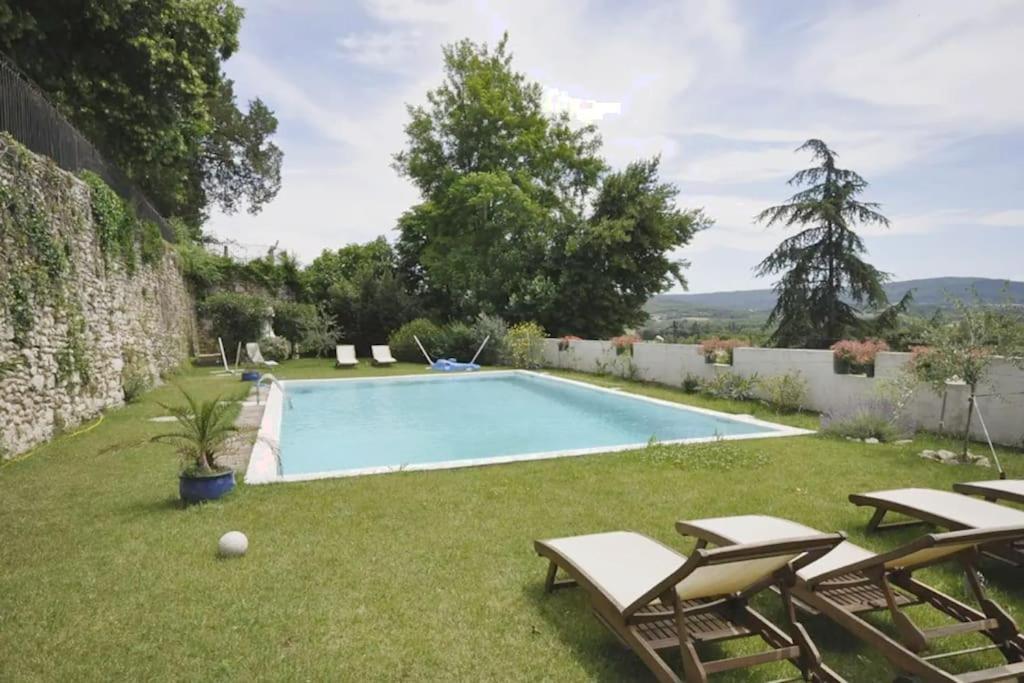 דירות Montboucher-sur-Jabron Peaceful Retreat In Drome Provencale Castel מראה חיצוני תמונה
