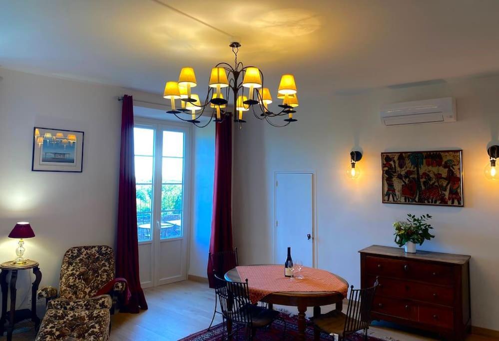 דירות Montboucher-sur-Jabron Peaceful Retreat In Drome Provencale Castel מראה חיצוני תמונה