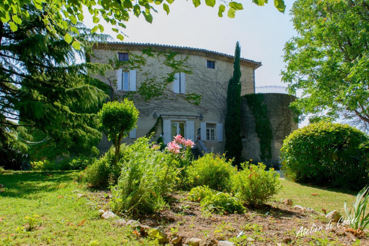 דירות Montboucher-sur-Jabron Peaceful Retreat In Drome Provencale Castel מראה חיצוני תמונה